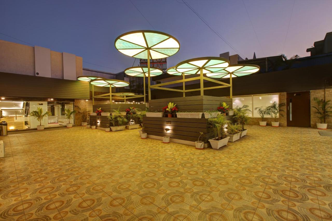 Hotel The Lotus Park Ahmedabad Exterior photo